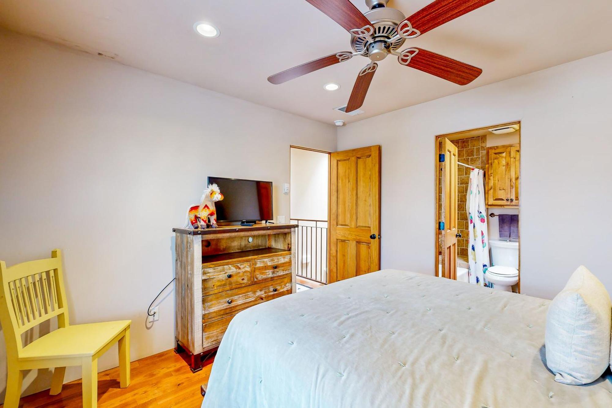 Del Norte Manor Unit B *